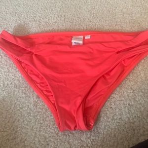 Bikini bottom carrot color